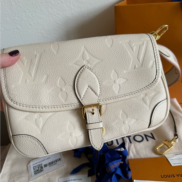 Luis Vuitton Bag Diane - Picture 2 of 9